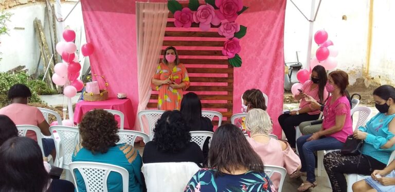 Casa Rosa realiza palestras e atividades pelo Outubro Rosa